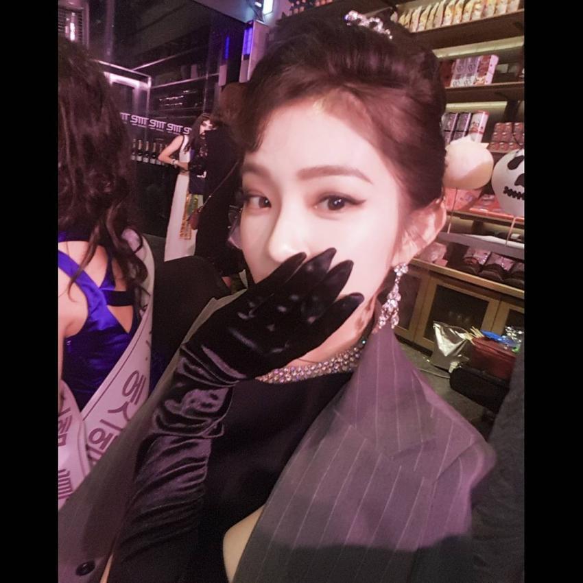 SM 할로윈파티 오드리햅번 아이린.jpg | 인스티즈