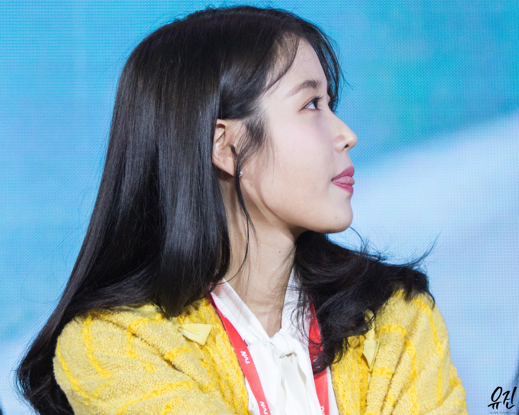 191215 tvN 즐거움전 아이유 | 인스티즈