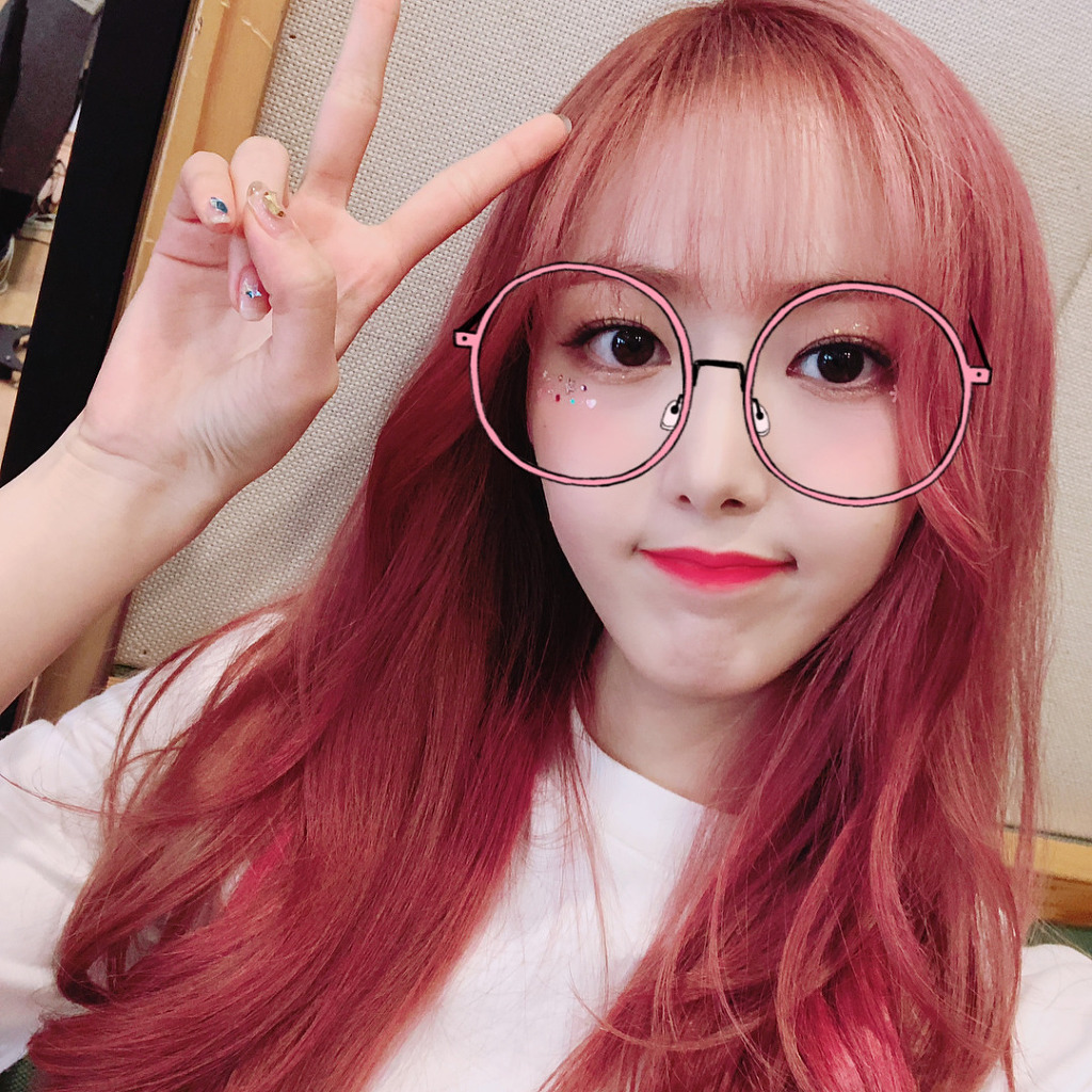 날씨가 너무 좋아서 쓰는 여자친구 신비.jpg.gif | 인스티즈