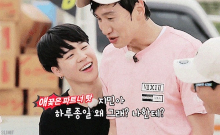 머리색이 거의 다 잘받는것 같은 지민.jpg | 인스티즈
