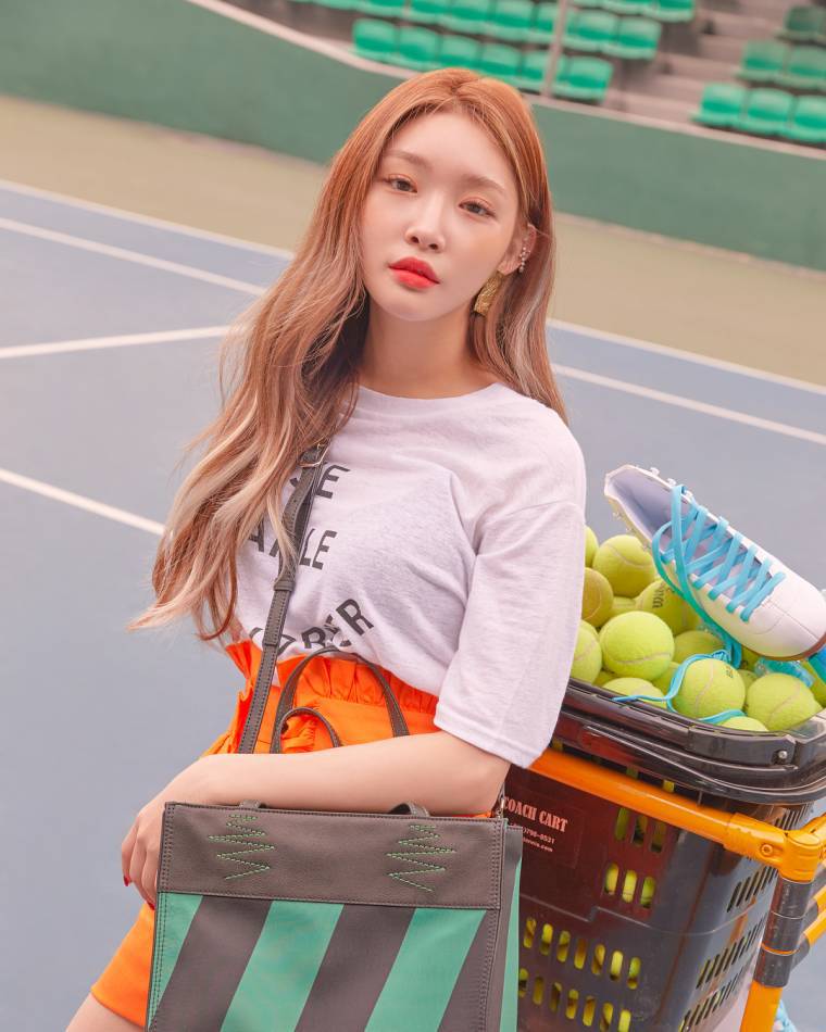 Billboard와 솔로로 가수하는 거와 좋아하는 댄스 영화에 대해서 인터뷰하는 청하 | 인스티즈