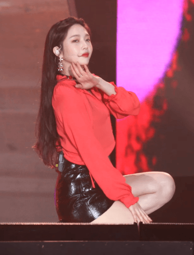 어제 골든디스크 큐티섹시 조이.jpgif | 인스티즈