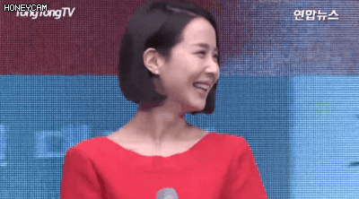 오늘 말 한번 실수했다가 제작보고회에서 선배들한테 쉼없이 놀림당한 최우식ㅋㅋ.gif | 인스티즈