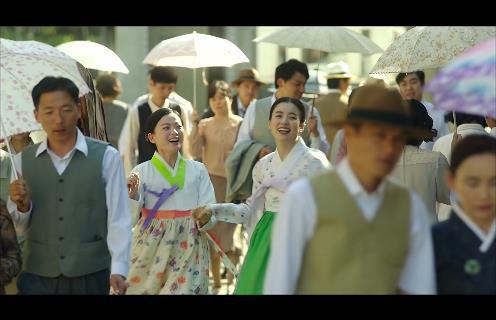 마지막 기생의 숨겨진 이야기 ＜영화＞ 해어화 01 | 인스티즈
