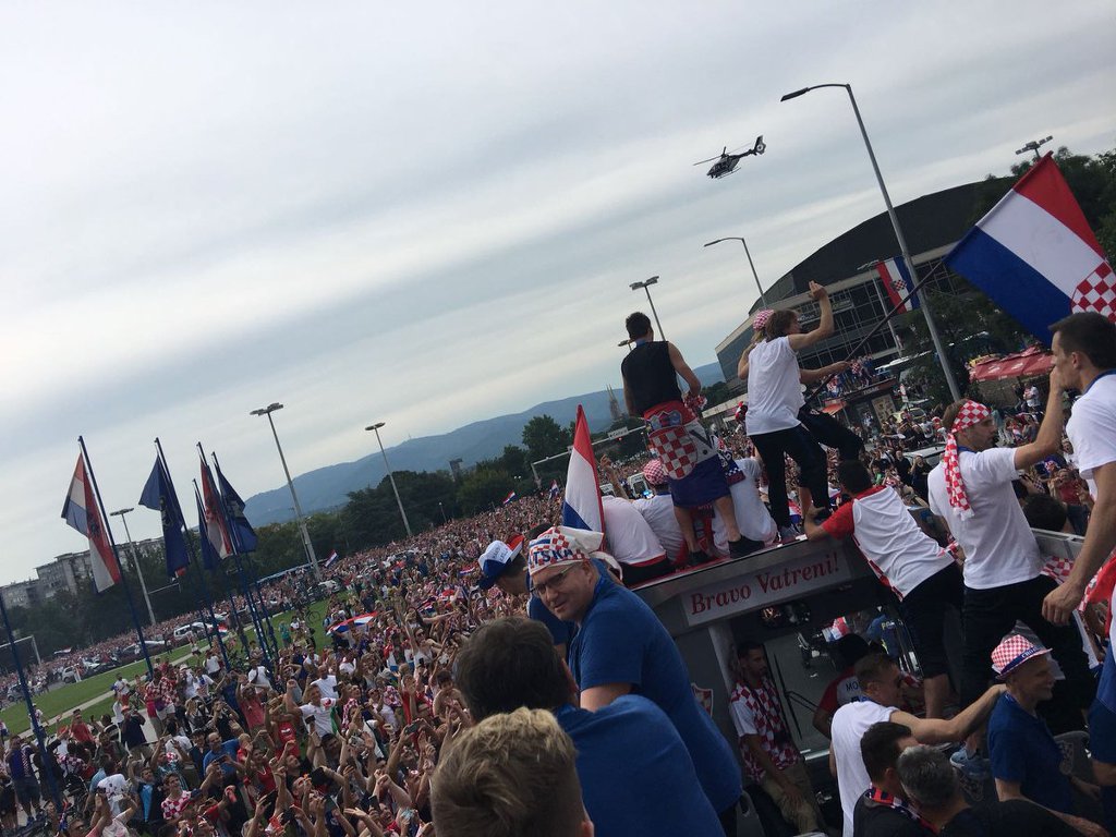 금의환향 한 크로아티아 대표팀 (at 자그레브).jpg | 인스티즈